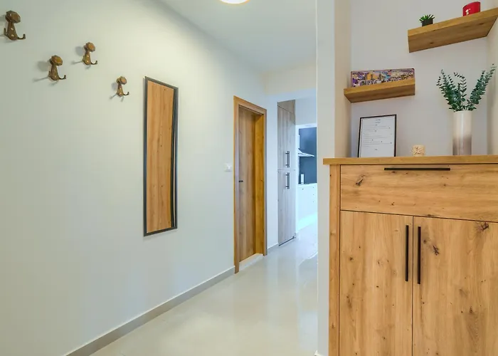 Nikola's Nest דירה