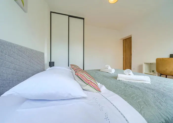 Nikola's Nest דירה *